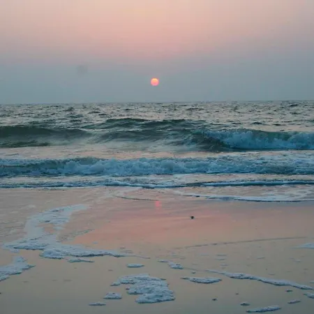 Kapitaenshaus Сasa de vacaciones Waabs